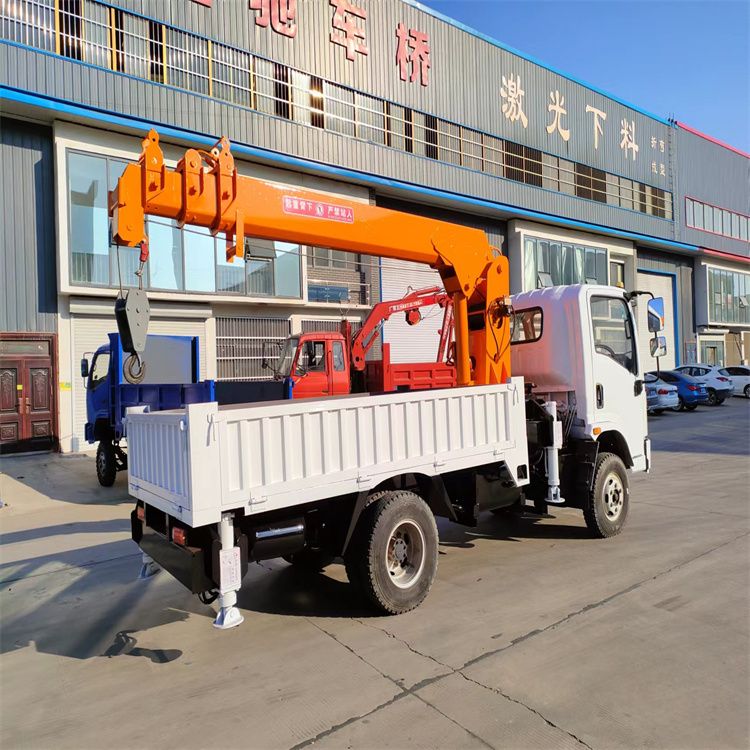 叙州区三轮随车吊定制 农用改装机自备吊中瑞长期出售
